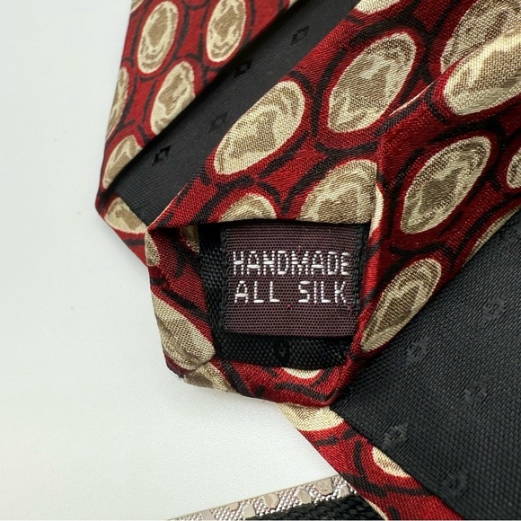Cromley & Finch burgandy and Gold 100% Silk Tie. Handmade - Picture 6 of 6